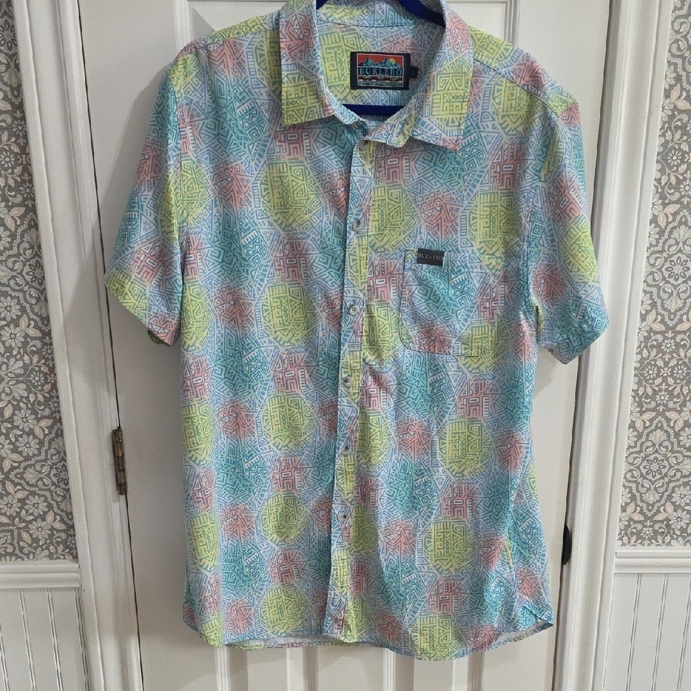 Burlebo Men's Short Sleeve Performance Button Down Shirt Size L Pastel Beach​